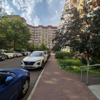 Продам 3-кімнатну квартиру вул. Салютна 1Б, Файна-таун, Нивки Киев