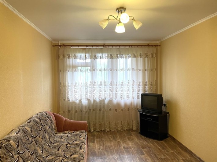 Продам 2ком квартиру на пос. Жуковского, ул. Астрономическая, 35д - фото 1