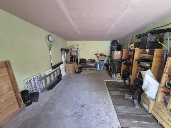 Продам гараж в центрі міста (р-н 1-ї школи) Лубны