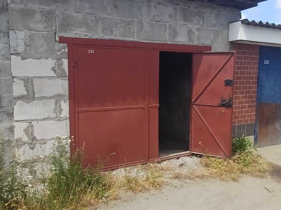 Продам гараж. Район 6 школи Звягель
