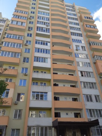 Срочно продаж  квартиру 3 комната 90 м2м - фото 1