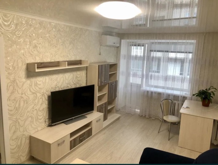 Продаж 2 квартири в Центрі . Вул. Адміральська. - фото 1