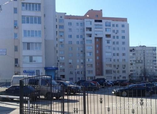 Продам трёхкомнатную квартиру в новостройке м.Героев труда - фото 1