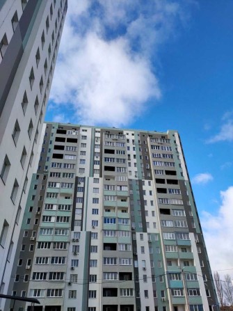 32000 ЖК Левада 2Шикарная планировка!Продам 2 комнатную квартиру 69мAS - фото 1