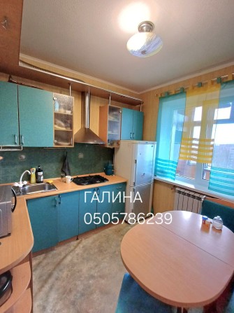 Продам Крупногабаритную 1 К " Чешку"  42 м2 на МИРА / пл.Победы - фото 1