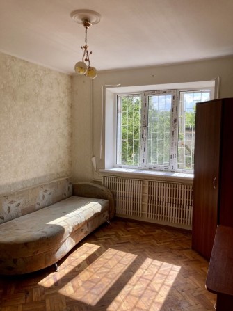 Продам гостинку пос.Жуковского,ХАИ,Сокольники,Шишковка удобства. - фото 1
