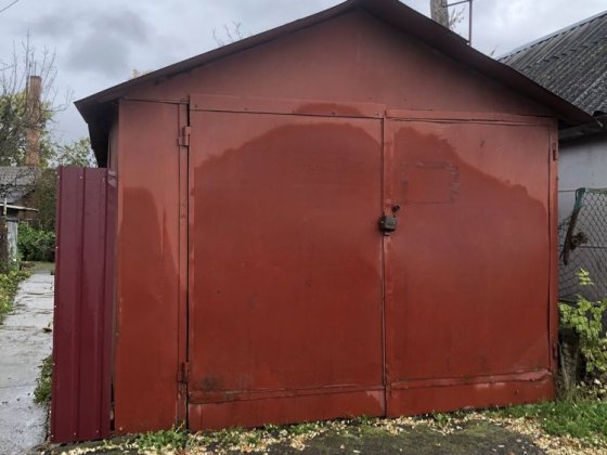 Продам гараж в центрі міста Хмільник