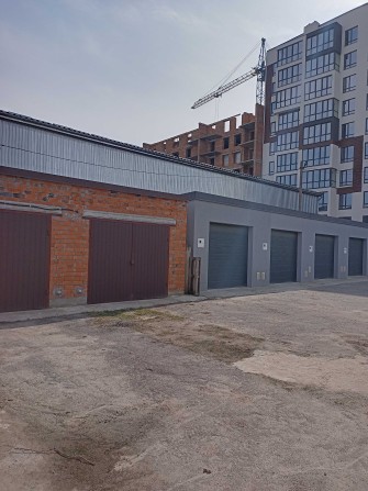 Продаж окремого гаража під легкове авто вул.Довженка 4, Ракове. - фото 1