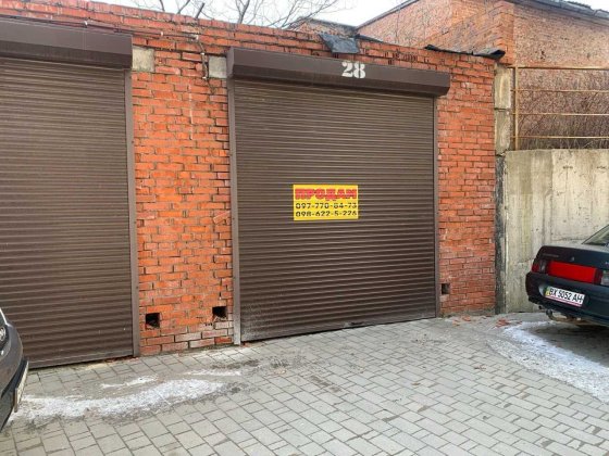 капітальний гараж біля багатоповерхівки Хмельницкий