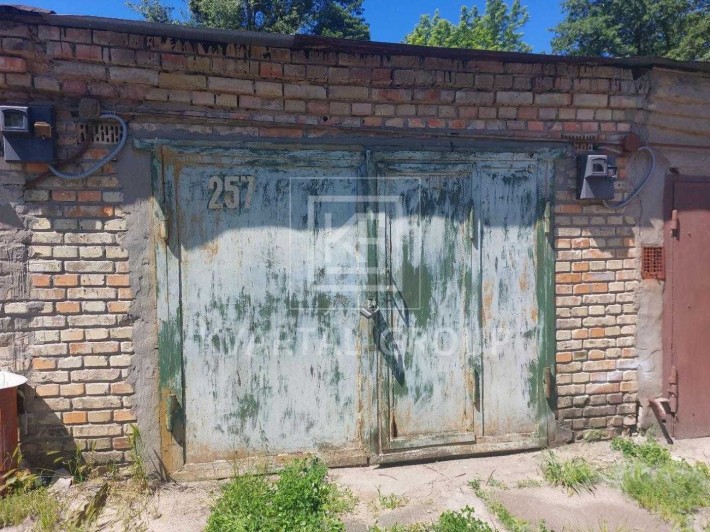 Продається гараж в Бучі кооператив "КОСМОС" - фото 1