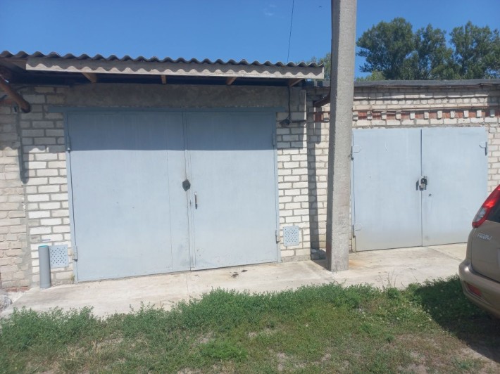 Продам 2 гаражі поряд - фото 1