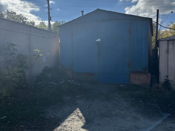 Продам металевий гараж в кооп.Кременчуцький (Московський) Кременчук