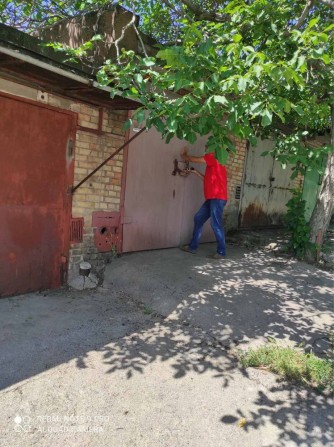 Продам гараж в яме кооперативе дружба - фото 1