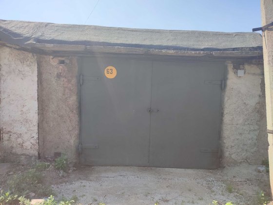 Продам гараж на 95 кв Кривий Ріг