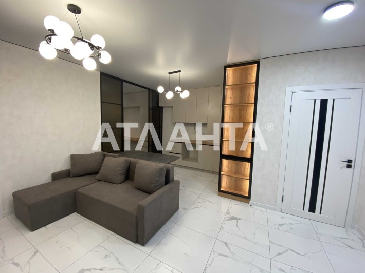 3 комнатная квартира с ремонтом в ЖК Виа Рома  Таирово - фото 1