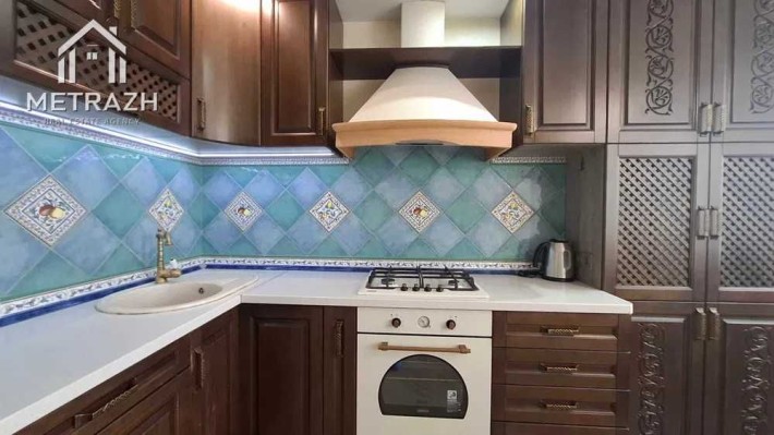Продам 3к квартиру метро Защитников Украины.Конный рынок - фото 1