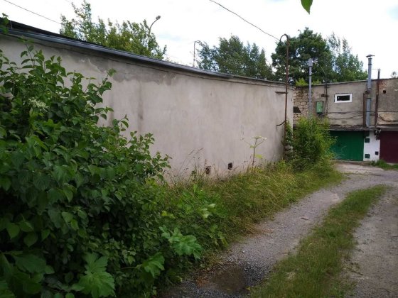 Гараж подвійної довжини з великим підвалом в кооперативі Автолюбитель