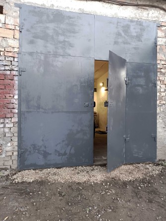 Гараж в 2 кооперативі 9/4 36м+15 .кв. веранда південно кільцева - фото 1