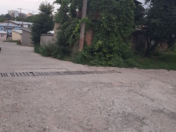 Цегляний гараж(р-н Сторожинецької вул.-пр.Незалежності) Черновцы