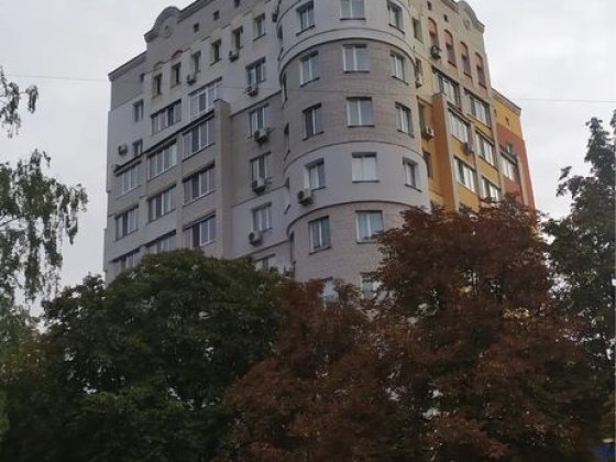 Чернігів Подвійний гараж по ціні паркомісця на пятикутах Чернигов