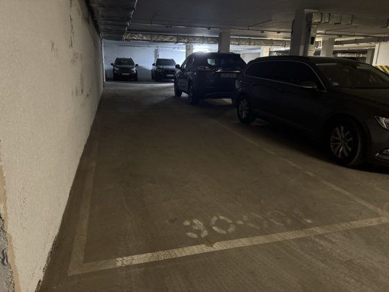 Паркомісце ЖК Шевченківський (район політех) Чернігів