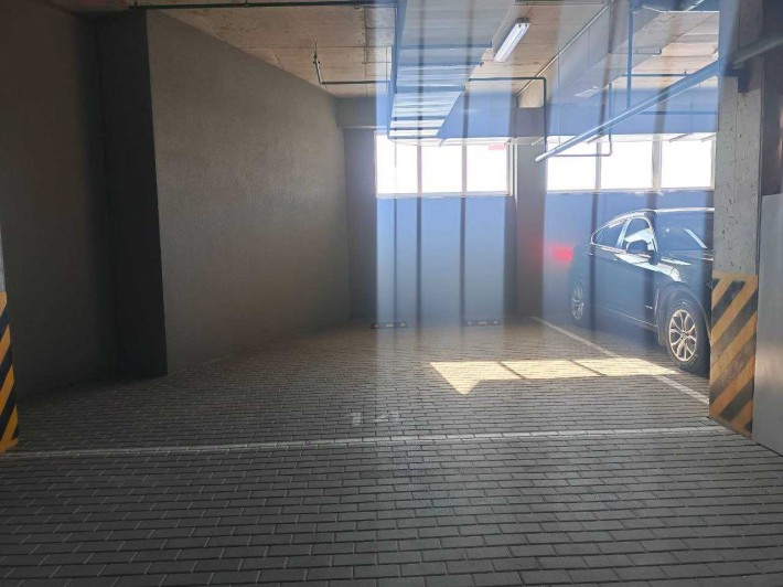 Продам паркомісце ЖК Русанівська гавань Слобідська 13 - фото 1