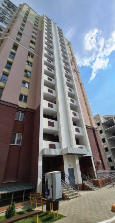 Продам 1к.кв.  44кв.м . Центр, м.Захисників України.  Власник - фото 1