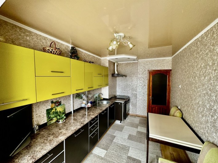Продається 3-кімнатна квартира 66 м кв  просп. Добровольського - фото 1