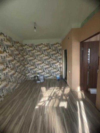 Продам 2-ком. гостинку Комунальный Рынок - фото 1