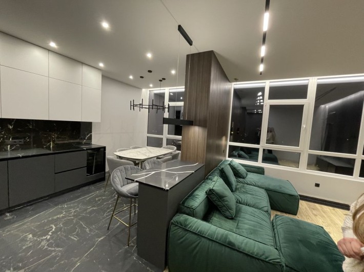 ЖК Кристалл 3к.квартиру 85 м.кв, подземный паркинг 160000$ - фото 1