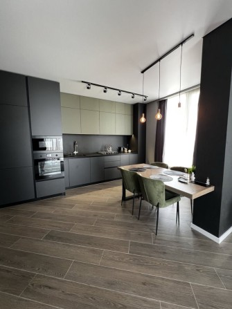 Продам шикарную квартиру с дизайнерским ремонтом на ул. Марсельская - фото 1