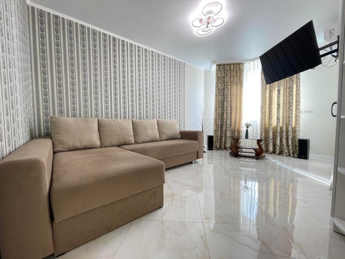 Продаж 1-кімнатної квартири 39 кв.м., в ЖК “Софія Сіті”, вул. Братська - фото 1