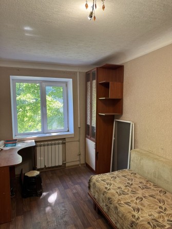 Продам 2 ком квартиру пос Жуковского ул Академика Проскуры - фото 1