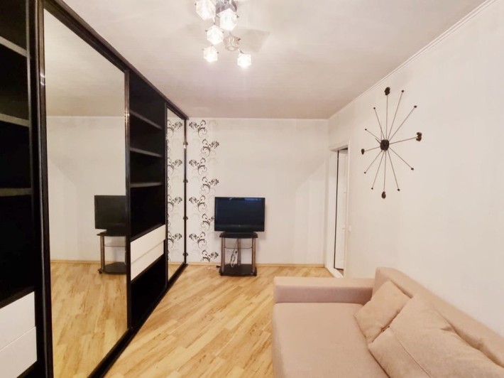 Экс! 2 комнатная метро Героев Труда, 607 м-н, МЕбЕЛЬ И ТЕХНИКА - фото 1