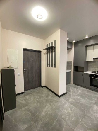 Продам квартиру 42,3м2 з РЕМОНТОМ, МЕБЛЯМИ та ТЕХНІКОЮ! ЖК Стожари! - фото 1
