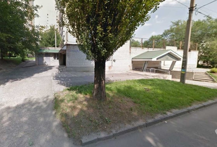 Продам ГАРАЖ 18,5м² крытый в кооперативе на Рабочей - фото 1