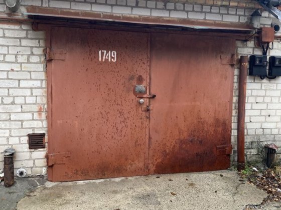 Капитальный гараж в центре, пр.О.Поля Дніпро