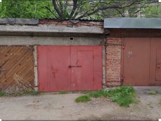 Продаю гараж 18 м ,чистый ,сухой Одесса