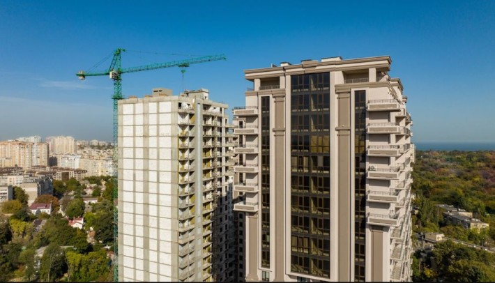 Паркоместо одноместосное  с кладовкой ЖК Акрополь-3 - фото 1