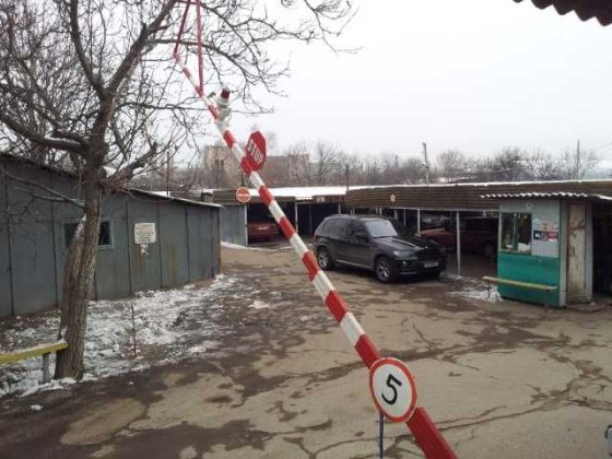 Продам своё крытое место 159 на крытой, охраняемой стоянке. Одеса