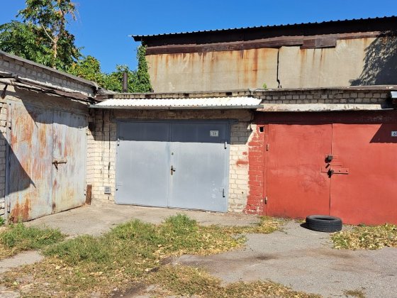 Продам  гараж в ГК КОЛОС Слобожанське