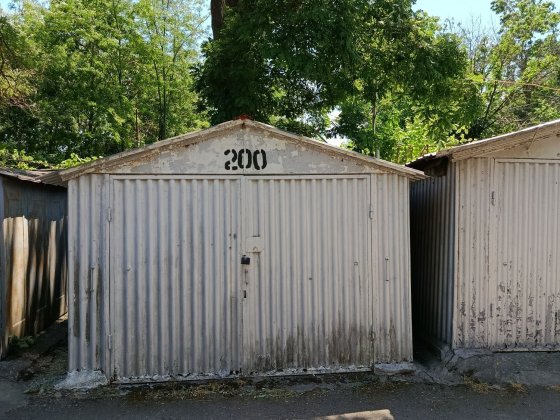 Продам гараж на Таирова.