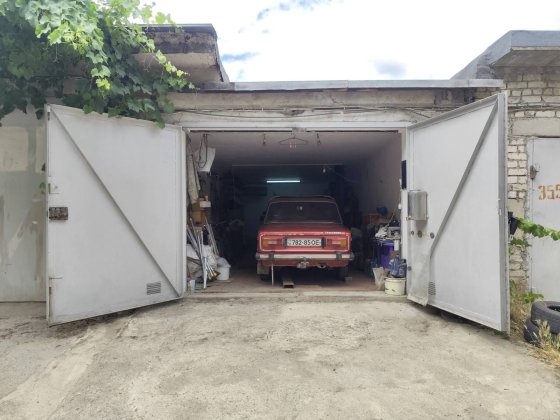 Продам каменный гараж Одеса