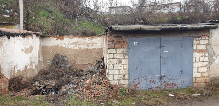 Продам гараж,размер 6×4метра,район,Достоевского,Коротченко,Котеджи - фото 1