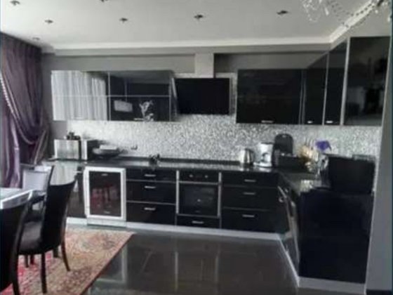 Продаж 3-к квартири Дніпровська набережна 19в Київ