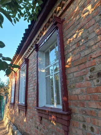Продам    будинок  зі зручностями ,гараж, газ, вода, септік, інтернет, - фото 1