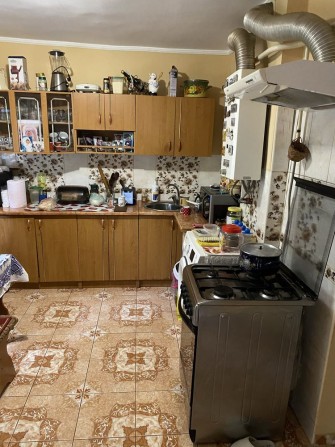 Продам будинок у місті Берегові - фото 1