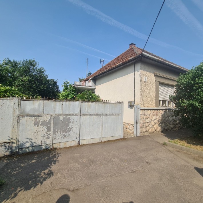 Продається будинок в центрі м.Берегове - фото 1