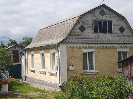 Продам цегляний будинок 90 кв.м. 11.5 соток землі Васильков