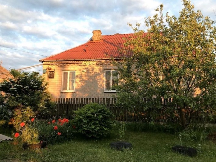 Продам добротний власний будинок у м. Камянське - фото 1